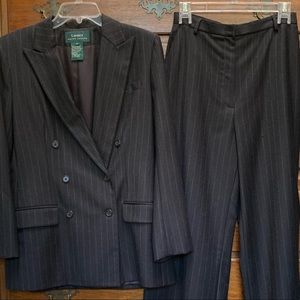 Ralph Lauren pantsuit. pinstriped, dbl breast so 8